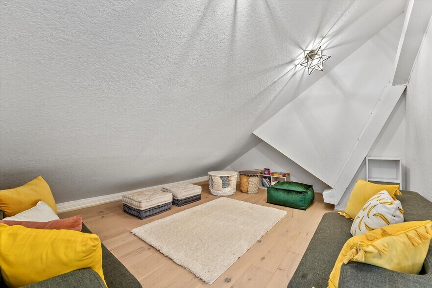 More Photos Of 235 Westheimer Rd, Houston Apartments For Sale