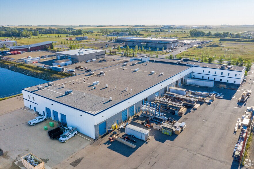 More Photos Of 261185 Wagon Wheel Way, Calgary Manufacturing For Lease