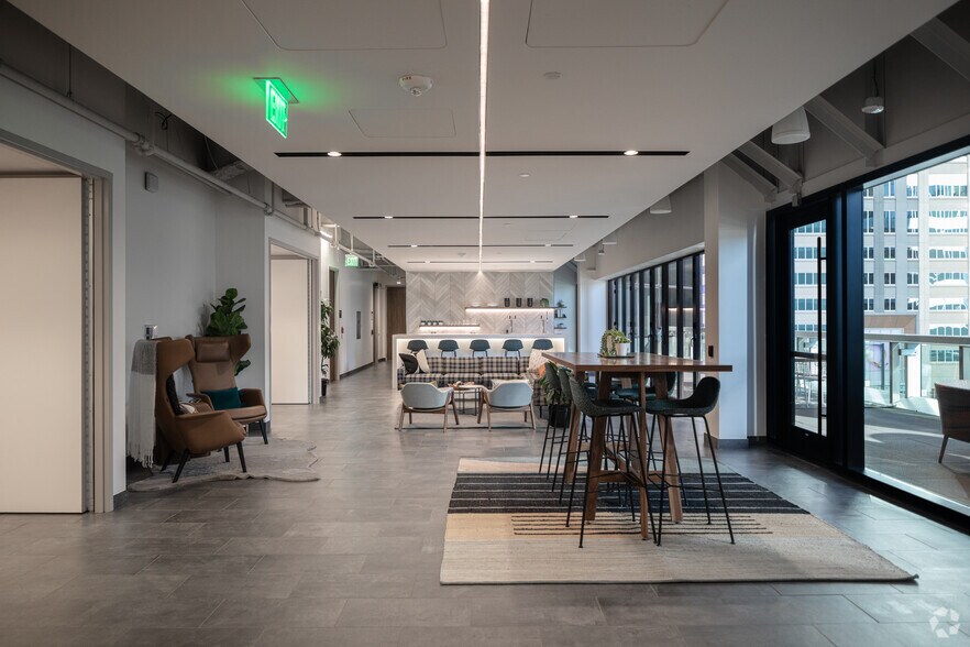 More Photos Of 1099 18th St, Denver Office For Lease