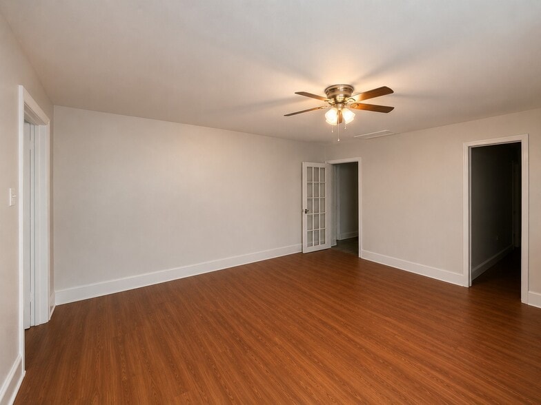 More Photos Of 219 E Broad St, Burlington Apartments For Sale