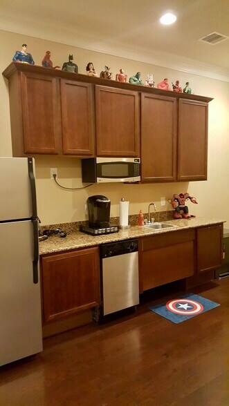 More Photos Of 4501 Cartwright Rd, Missouri City Medical For Sale