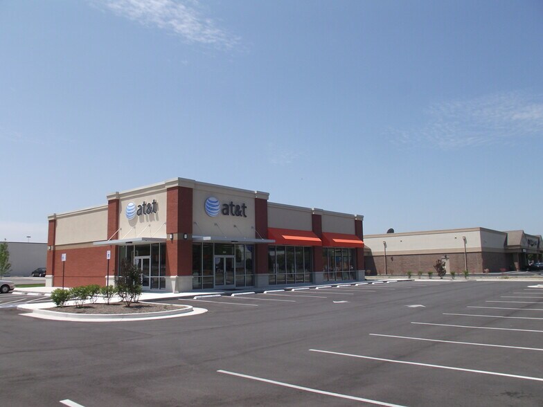 More Photos Of 1291 Oak Ridge Tpke, Oak Ridge Storefront Retail Office For Lease