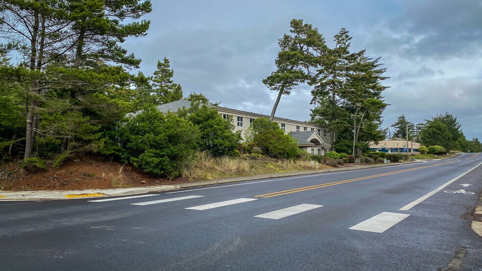 More Photos Of 705 9th St, Florence Medical For Lease