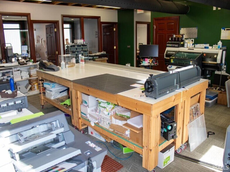 More Photos Of 2759 N Ford Rd, Vincennes Light Manufacturing For Sale