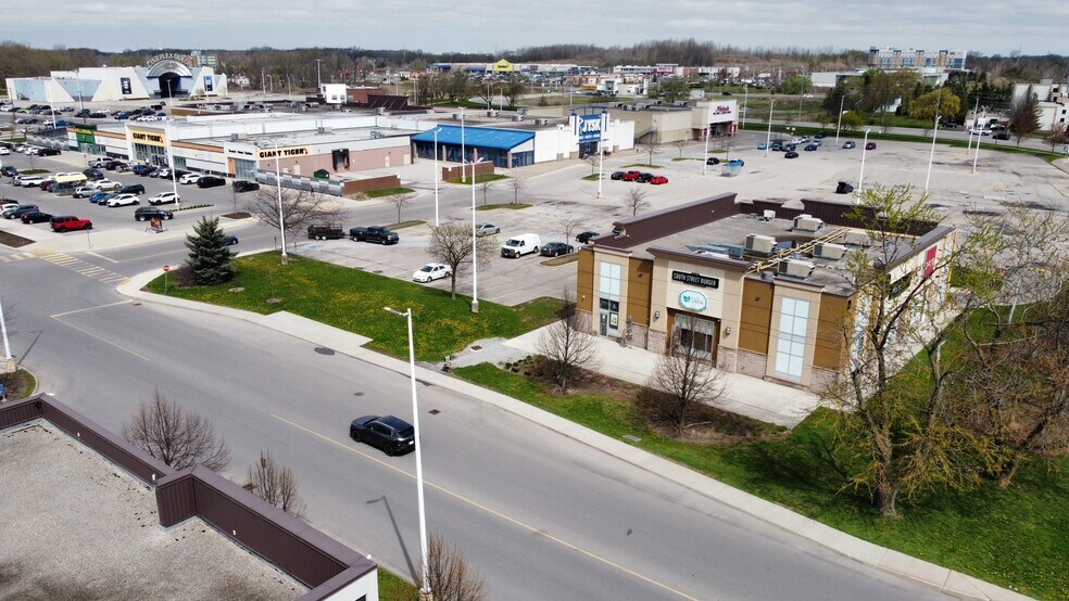 More Photos Of 7555 Montrose Rd, Niagara Falls Unknown For Lease