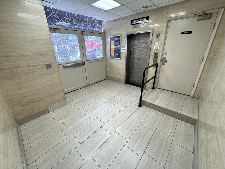 More Photos Of 1048 Santee St, Los Angeles Warehouse For Lease