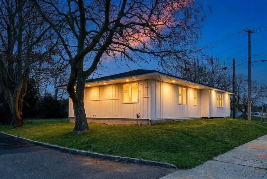 More Photos Of 4571 Sunrise Hwy, Bohemia Office For Sale