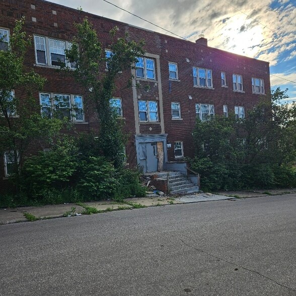 More Photos Of 1832 Willowhurst Rd, Cleveland Apartments For Sale