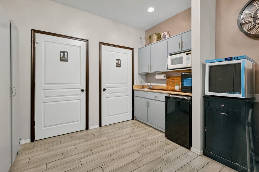 More Photos Of 1765 E Villa Dr, Cottonwood Office For Sale