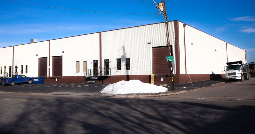 Primary Photo Of 2610-2628 S Zuni St, Englewood Warehouse For Lease