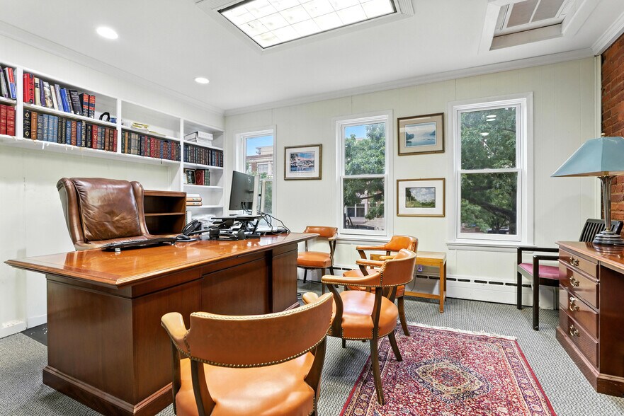 More Photos Of 616 N Washington St, Alexandria Office For Lease