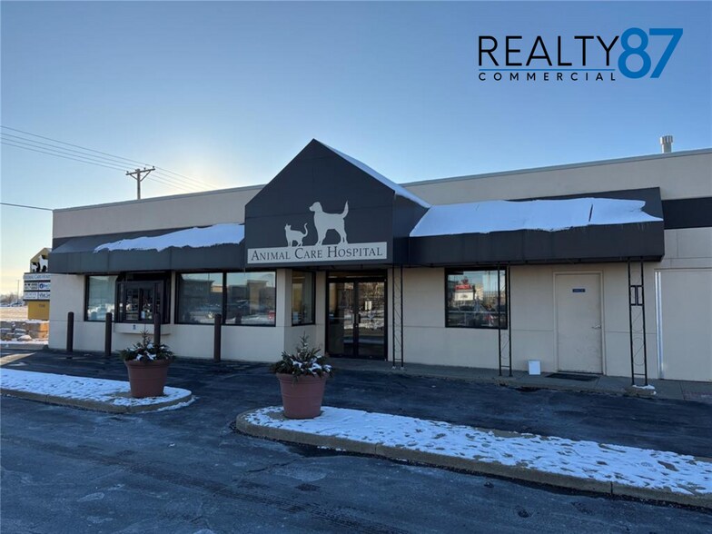 More Photos Of 1146 Blairs Ferry Rd NE, Cedar Rapids Freestanding For Lease