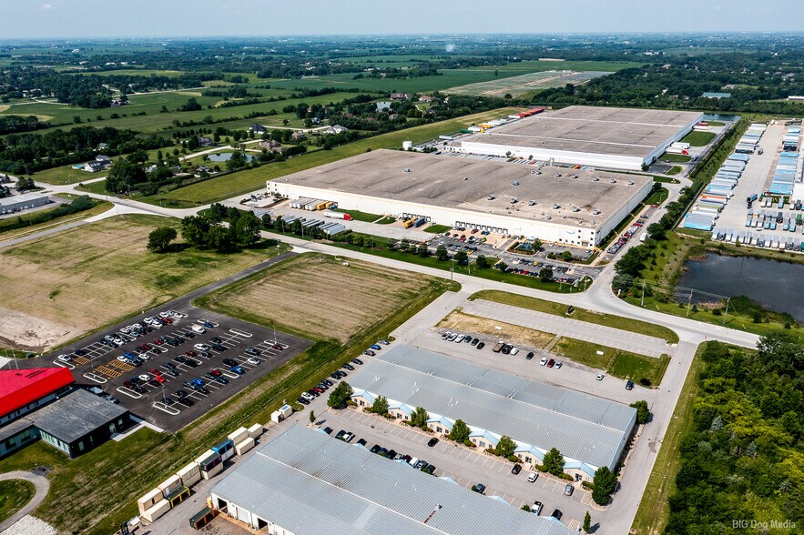 More Photos Of 6370 W Emerald Pky, Monee Warehouse For Lease