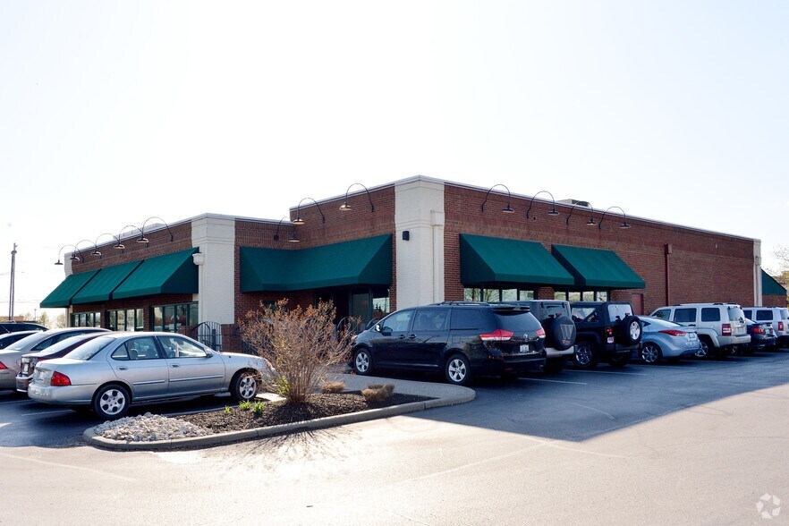 More Photos Of 7414 Turfway Rd, Florence Restaurant For Lease
