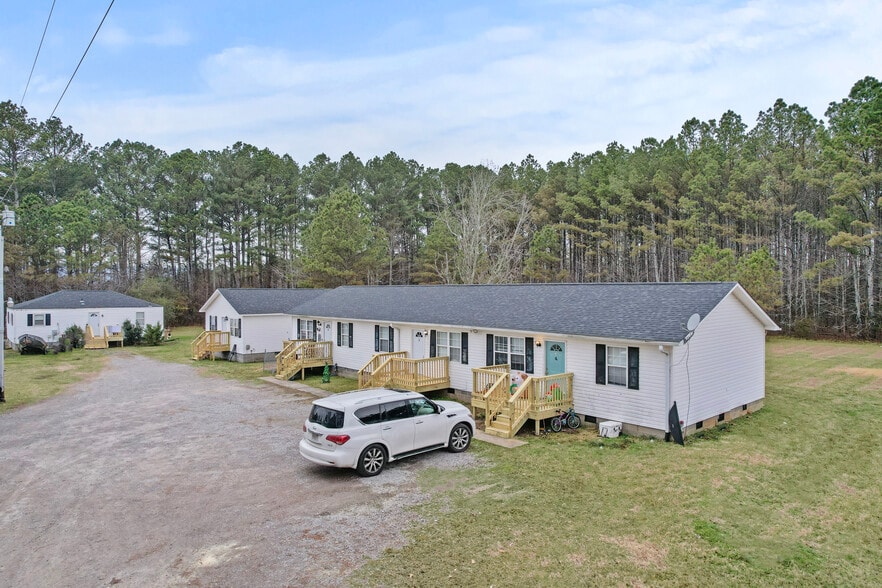 Primary Photo Of 156 Dudley Ln, Owens Cross Roads Apartments For Sale