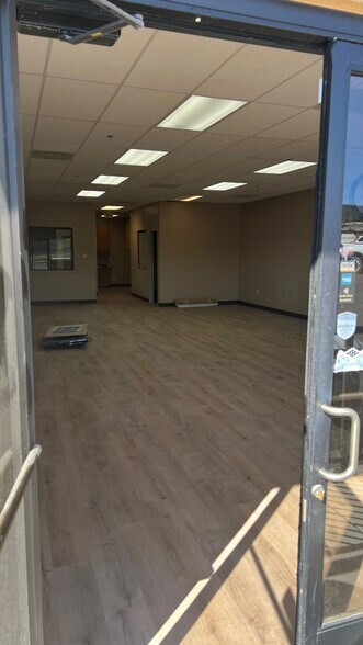 More Photos Of 90 Copper Cove Dr, Copperopolis Storefront For Lease