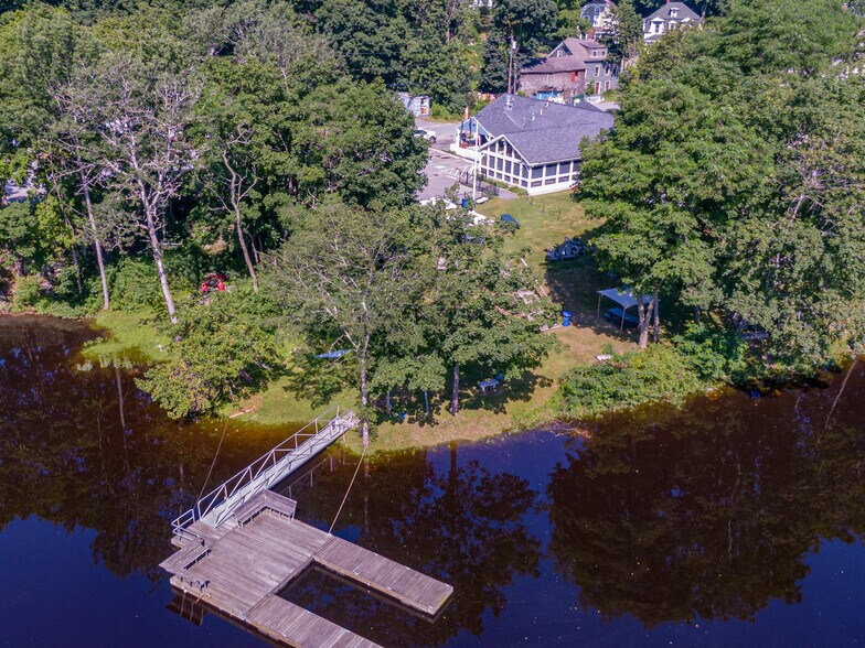 More Photos Of 8 South St, Ellsworth General Retail For Sale