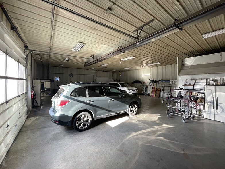 More Photos Of 18 N 27th St, Harrisburg Auto Repair For Sale