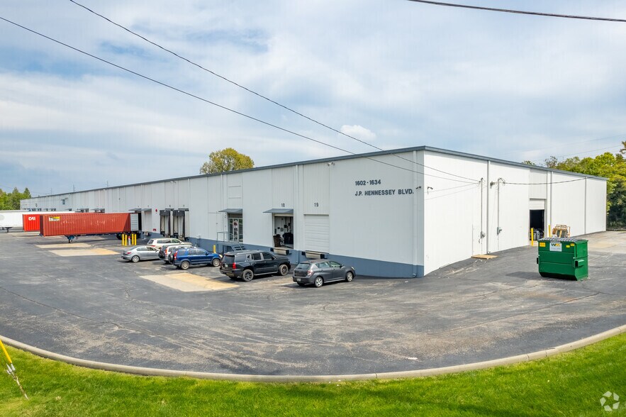 Primary Photo Of 1602-1634 J P Hennessy Dr, La Vergne Distribution For Lease