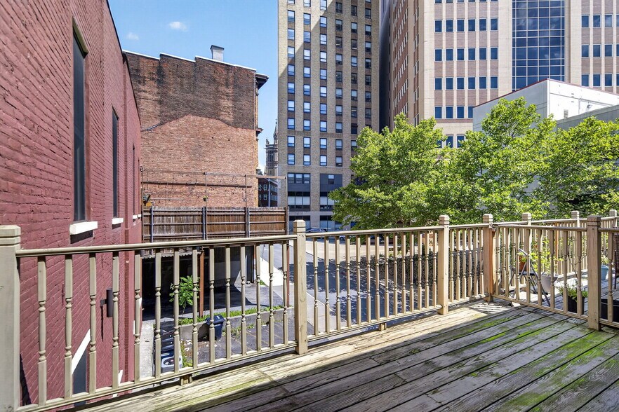 More Photos Of 83 Beaver St, Albany Apartments For Sale