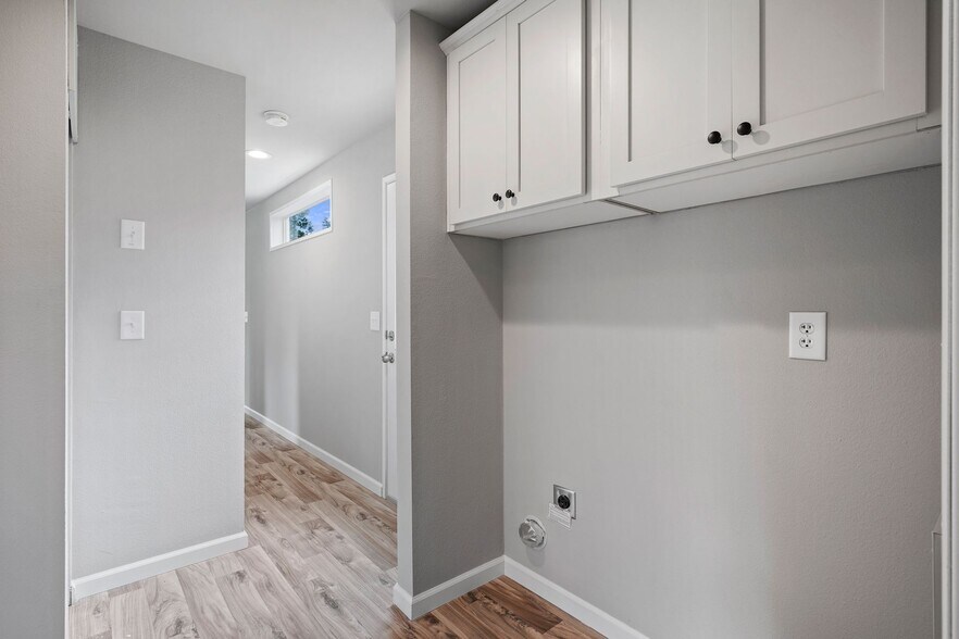 More Photos Of 52663 Drafter Rd, La Pine Manufactured Housing Mobile Home Park For Sale