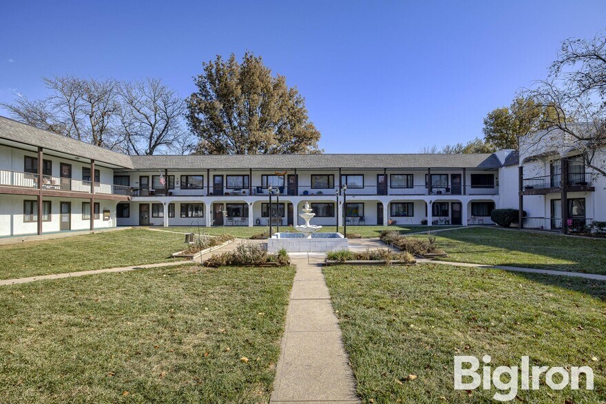 More Photos Of 633 E 10th St, York Apartments For Sale