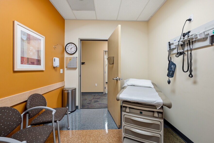 More Photos Of 280 Sierra College Dr, Grass Valley Medical For Sale