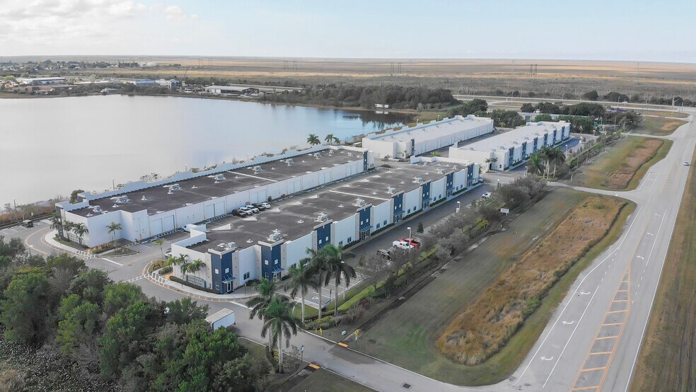 More Photos Of 21000 Sheridan St, Fort Lauderdale Warehouse For Lease