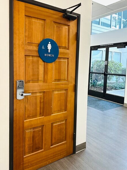 More Photos Of 1756 Picasso Ave, Davis Office For Lease