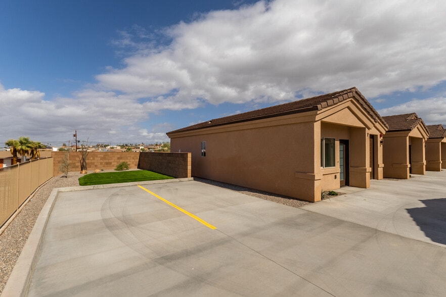 More Photos Of 2786 McCulloch N blvd, Lake Havasu City Multifamily For Sale
