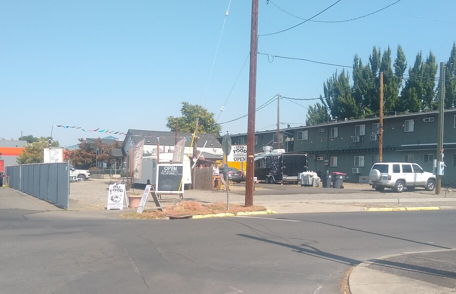 More Photos Of 719 Bennett St, Medford Land For Sale