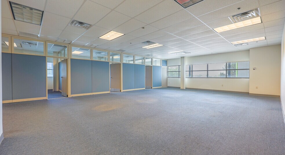 More Photos Of 500 N Garden Ave, Sierra Vista Office For Lease