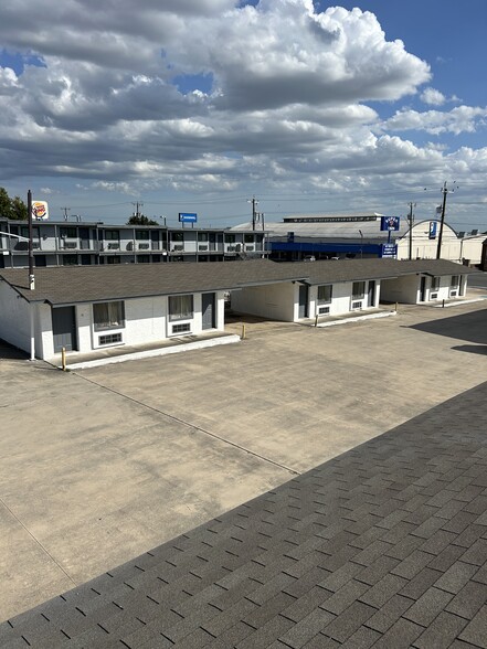 More Photos Of 3426 Fredericksburg Rd, San Antonio Hotel For Sale