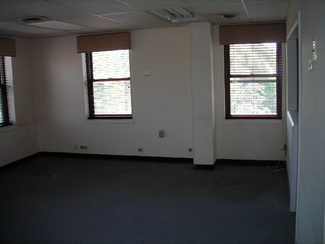 More Photos Of 22 Lawrence Ave, Smithtown Office For Lease