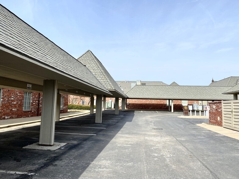More Photos Of 1420-1426 E Bradford Pky, Springfield Medical For Lease
