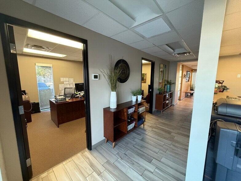 More Photos Of 402 E Southern Ave, Tempe Office For Lease