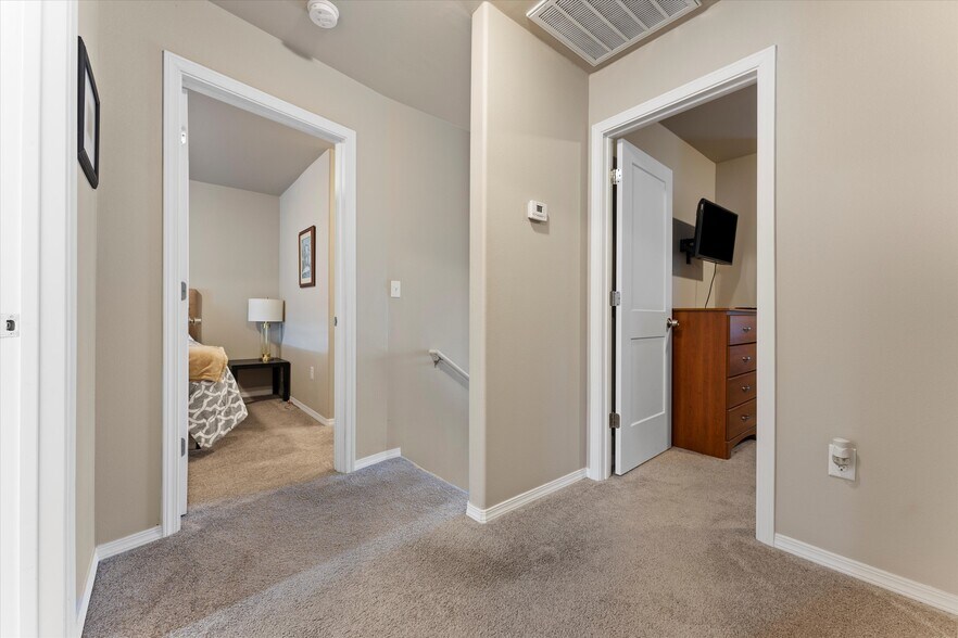 More Photos Of 2729 W Marina Dr, Moses Lake Apartments For Sale
