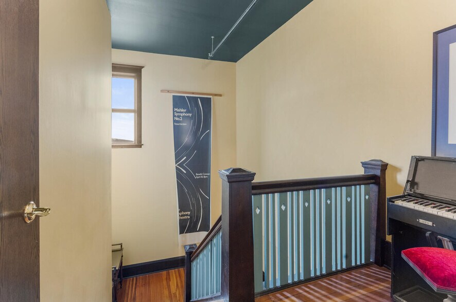 More Photos Of 112 W Hill St, Champaign Multifamily For Sale