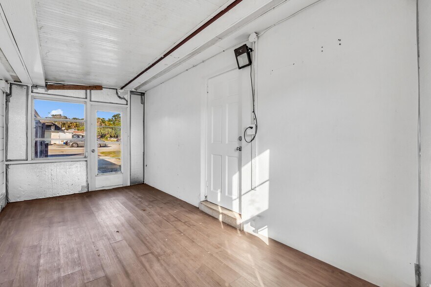 More Photos Of 800 Pasadena Ave S, South Pasadena Storefront Retail Residential For Sale