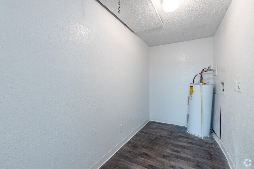 More Photos Of 4990 North Ln, Orlando Apartments For Sale