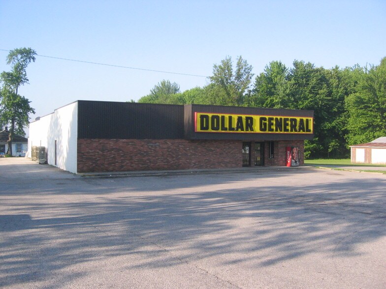 Primary Photo Of 629 W 11th St, Bicknell Freestanding For Lease