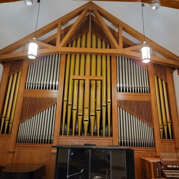 More Photos Of 2100 Kentucky Ave, Fort Wayne Religious Facility For Sale