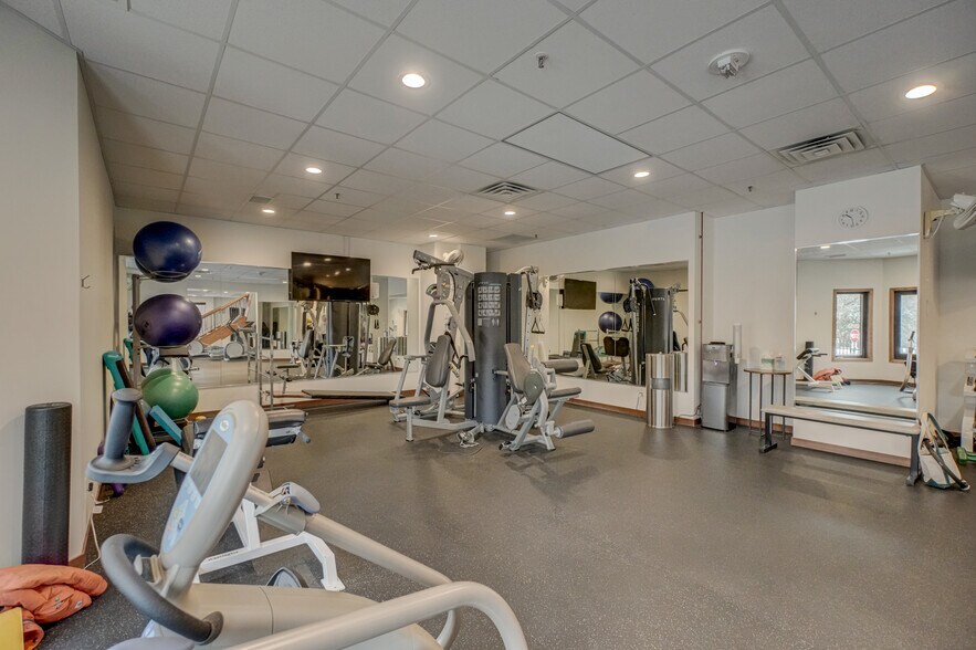 More Photos Of 1201 Yale Pl, Minneapolis Apartments For Sale