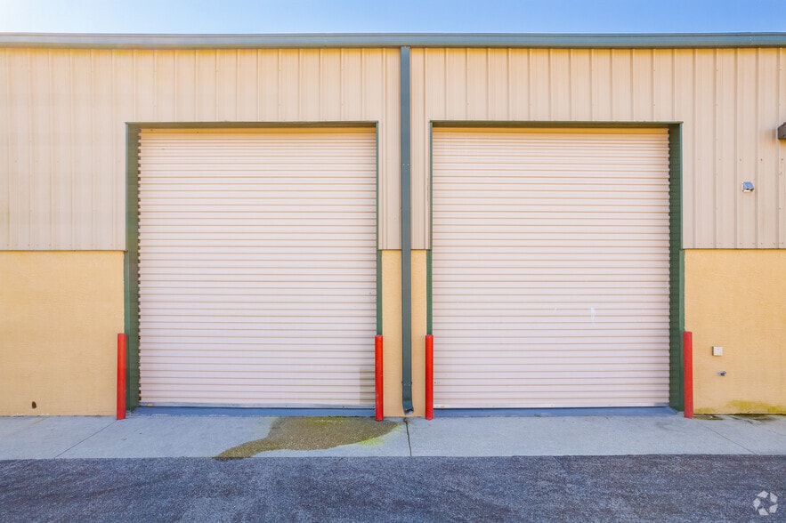 More Photos Of 2438 Merchant Ave, Odessa Warehouse For Lease