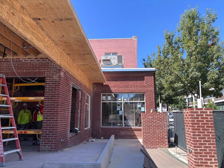 More Photos Of 202 N Main St, Tulsa Manufacturing For Lease