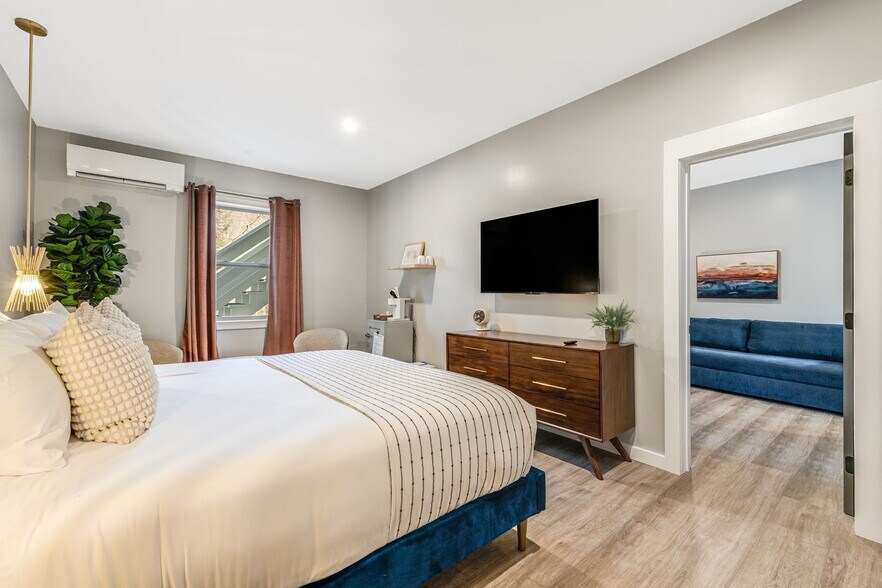 More Photos Of 4102 Soco Rd, Maggie Valley Hotel For Sale