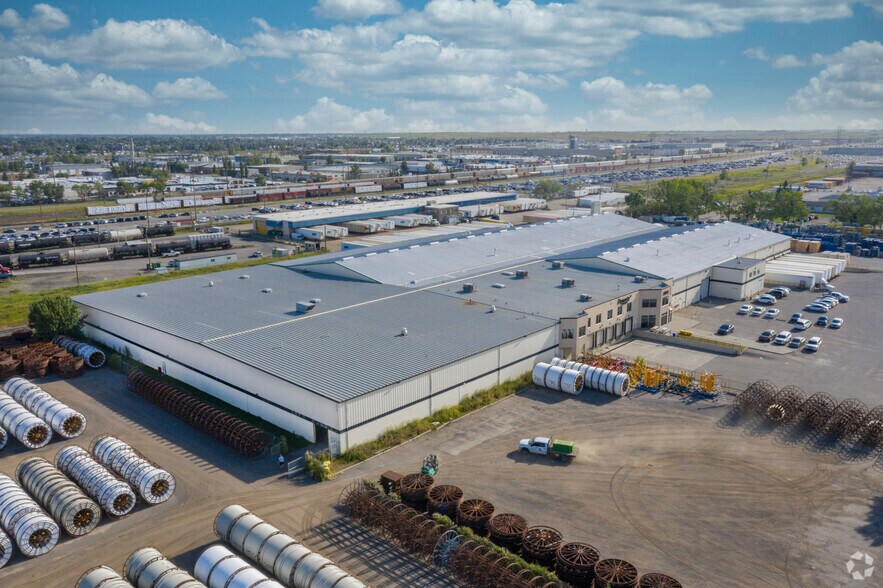More Photos Of 3344 54th Ave SE, Calgary Manufacturing For Lease