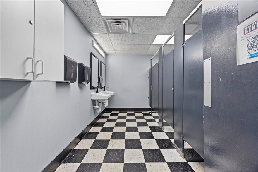 More Photos Of 1125-1131 New Rd, Absecon Medical For Sale