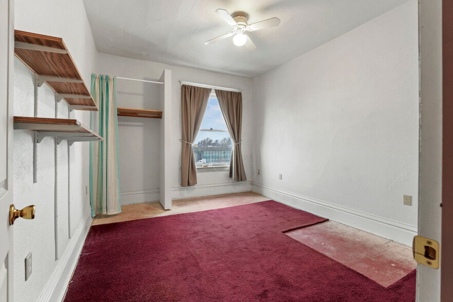More Photos Of , Spokane General Retail For Sale