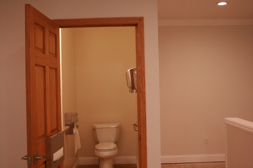 More Photos Of 114 N Howard St, Baltimore Storefront Retail Residential For Sale